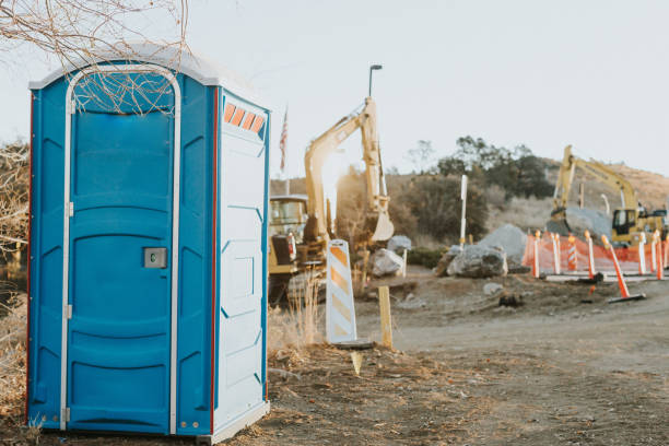 Portable Toilet Options We Offer in Bolivar, OH