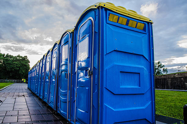 Best Luxury portable toilet rental  in Bolivar, OH